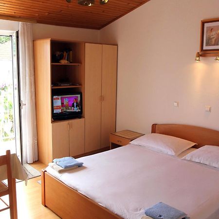 Apartments J&R Babara Biograd Na Moru Quarto foto