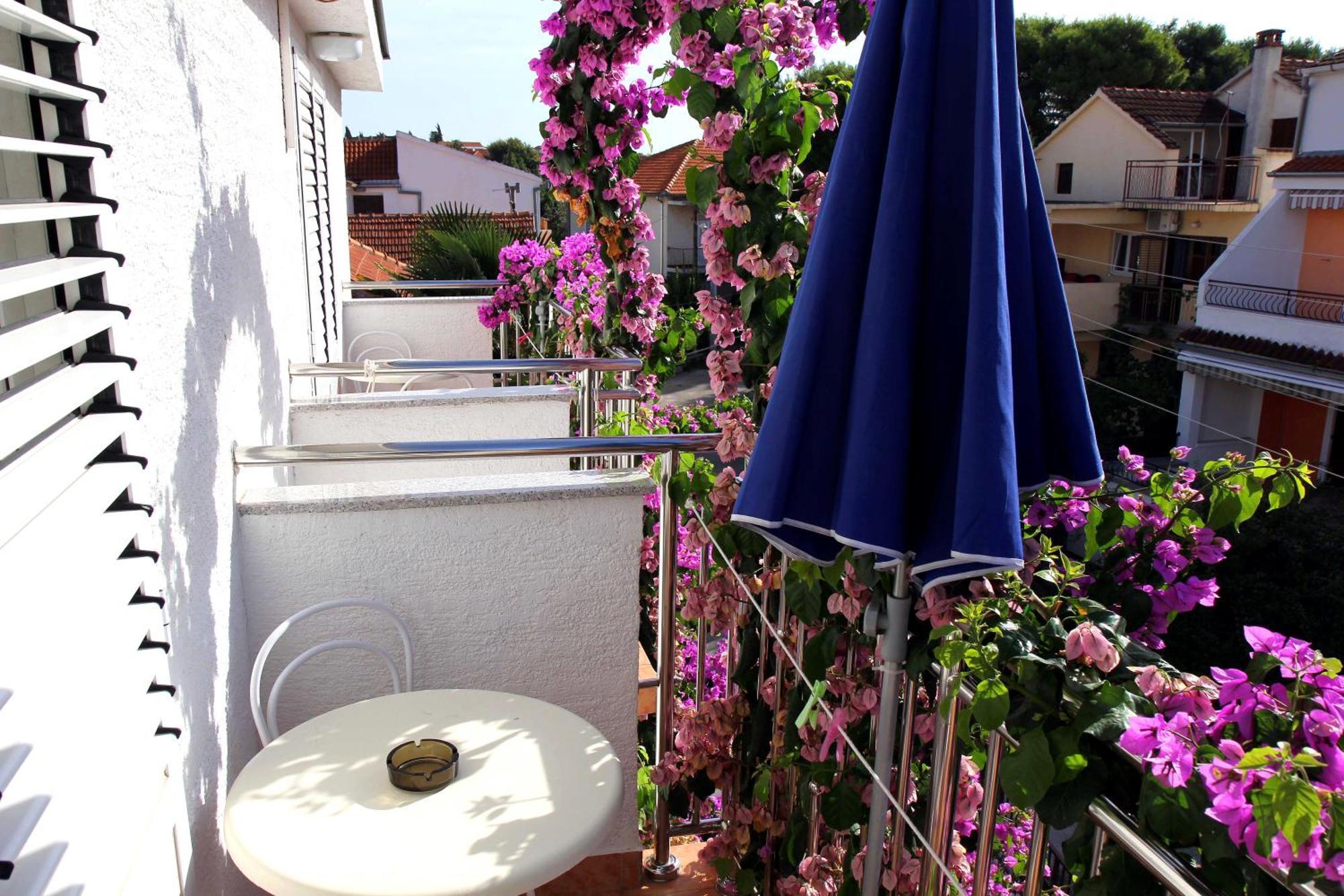 Apartments J&R Babara Biograd Na Moru Quarto foto